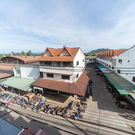 Saiyud Hostel Мехонгсон Екстер'єр фото